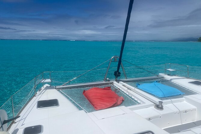 4 Days and 3 Nights in Catamaran on Raïatea and Tahaa - A small catamaran between Raiatea and Tahaa