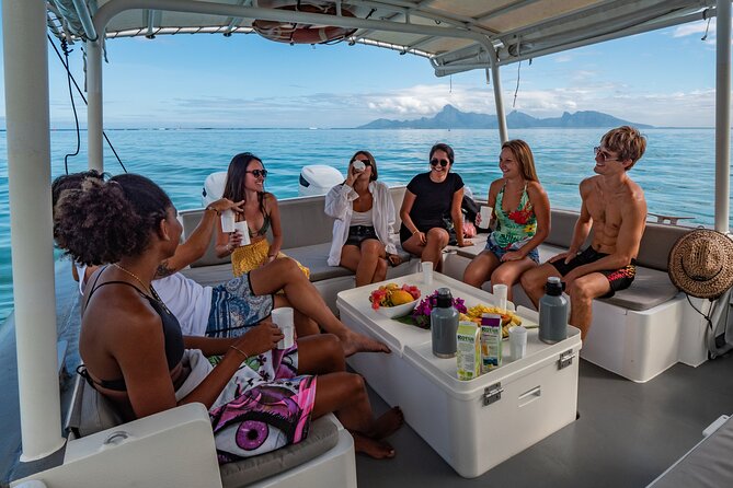 4 Hours of Humpback Whale Watching in Tahiti - Boat viewing comes before snorkeling
