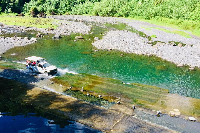 4x4 Safari HEREAKIMANU Tour in the Heart of Tahiti - From Papeno’o’s black sand to the Papenoo Valley