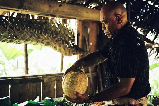 Ancient Tonga Cultur Tour 2hr Full Culture Tour - Tongan plants, medicine, and beauty products