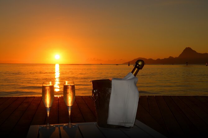 Boat Trip with Sunset in Tahiti - A one-hour sunset from Tahiti’s lagoon