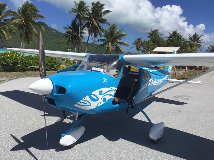 Bora-Bora 30 minutes private flight in light aircraft - Why the private format matters