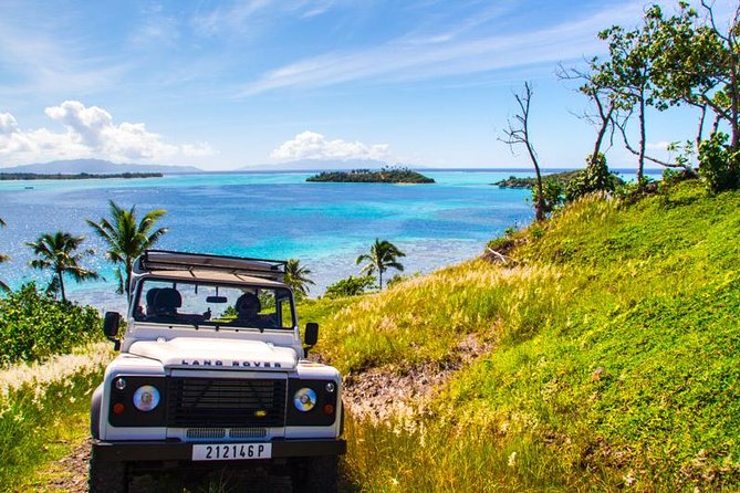 Bora Bora 4WD Tour & Eco Shark & Ray Snorkel Cruise - Bora Bora by 4WD: steep roads, old cannons, and big lagoon views