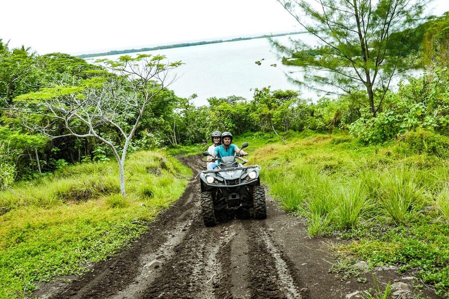 Bora Bora Adventures ATV / QUADS Tours - What the small group changes