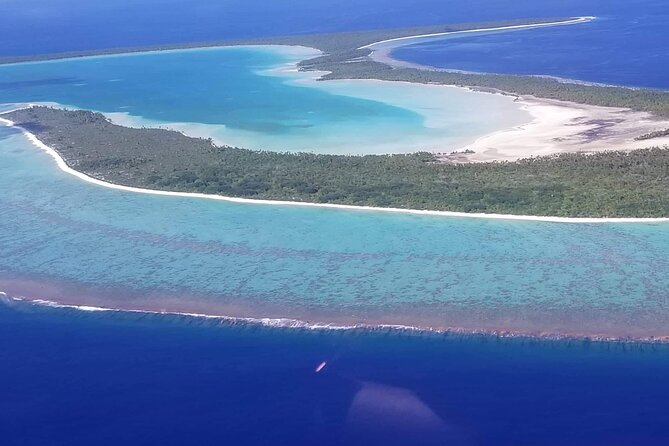 Bora Bora and the Tupai atoll the jewels of the Pacific, 45 min private flight - Why Bora Bora looks different from the sky