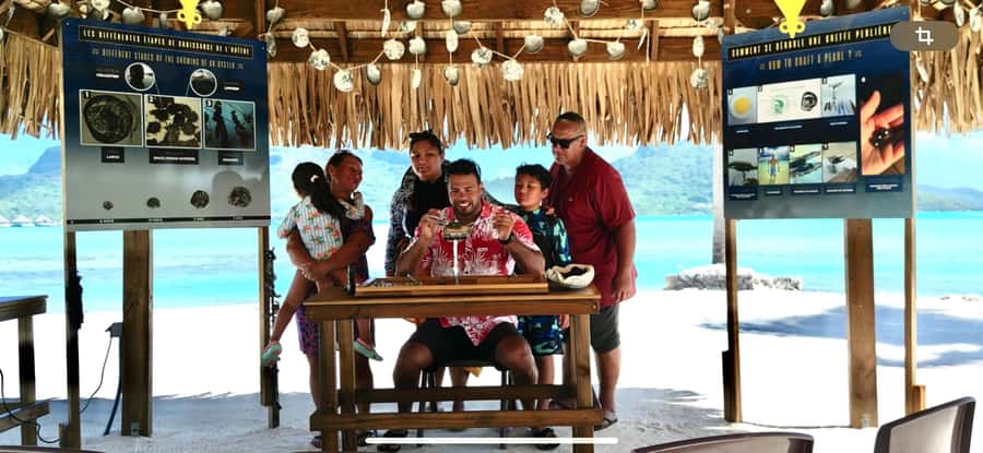 Bora Bora: Discovering the Tahitian black pearl ! - From your hotel pontoon to motu Taufari’i