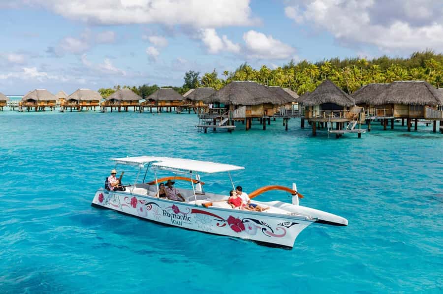 Bora Bora Luxury Tour and Beach Picnic - Starting from your hotel or Vaitape pier