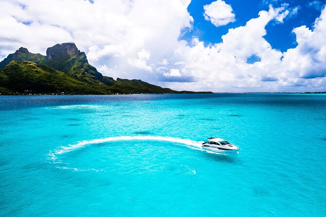 Bora Bora Private Arrival Airport to Hotels Boat Transfer - Who should book this transfer