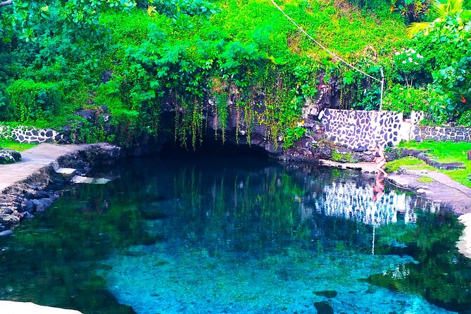 Cave Pools and Lava Tube Swims in Upolu - Piula Cave Pool begins the morning with a freshwater swim
