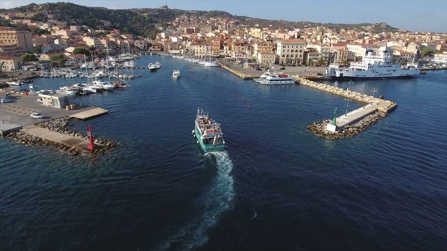 Daily Boat Excursions La Maddalena Archipelago - Why this boat day works so well