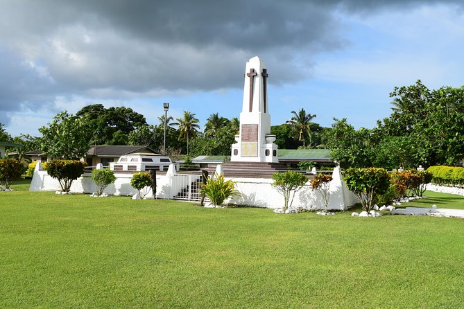 Discover Nadi - The Garden of the Sleeping Giant and its orchid collection