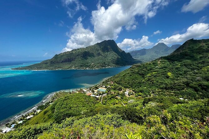 Discovering Moorea from Tahiti in 4x4 with the Ferry Terevau - Why this 4x4 tour works well for a first look at Moorea