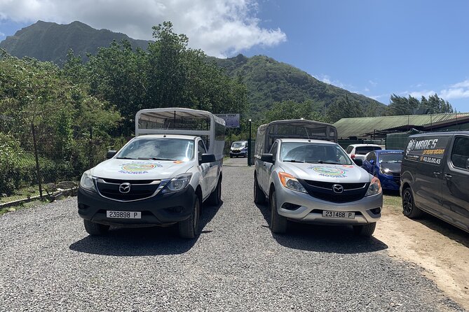 Discovering Moorea from Tahiti in 4x4 with the Ferry Terevau - Moorea Tropical Garden and vanilla tasting