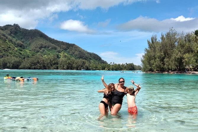 Eco guided excursion to the lagoon of Moorea in a transparent kayak Afternoon 2h - Weather, rain, and the importance of flexibility