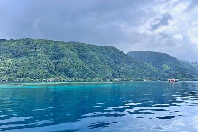 Excursion to discover the authentic Tahiti Peninsula 4:00 - Setting out from PK 17