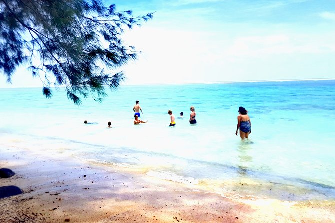 'Explore' Rarotonga Guided Bike Tour with Lunch and Swim - South Rarotonga and the abandoned Sheraton site