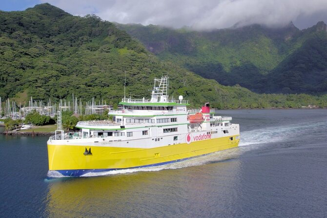 Ferry Transfer between Papeete, Tahiti and Moorea - A practical way to cross from Tahiti to Moorea