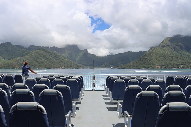 Ferry Transfer between Papeete, Tahiti and Moorea - The schedule is the part you must verify