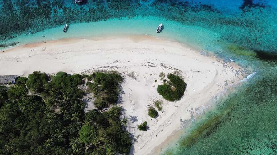 Fiji: Authentic Fijian Day Cruise by Boat - Monu Island and the deep sea cove