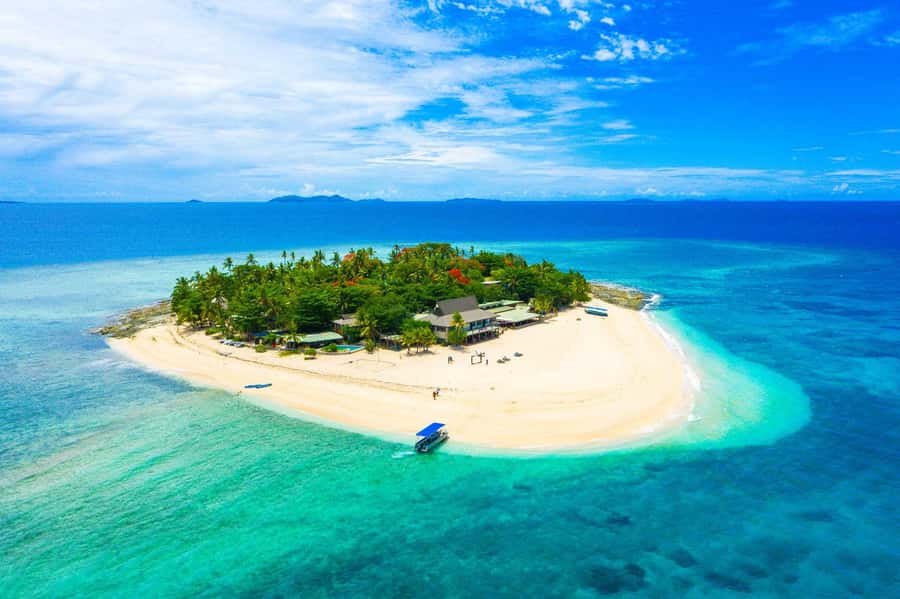 Fiji: Beachcomber Island Day Cruise with Snorkelling - Leaving Port Denarau at 10am