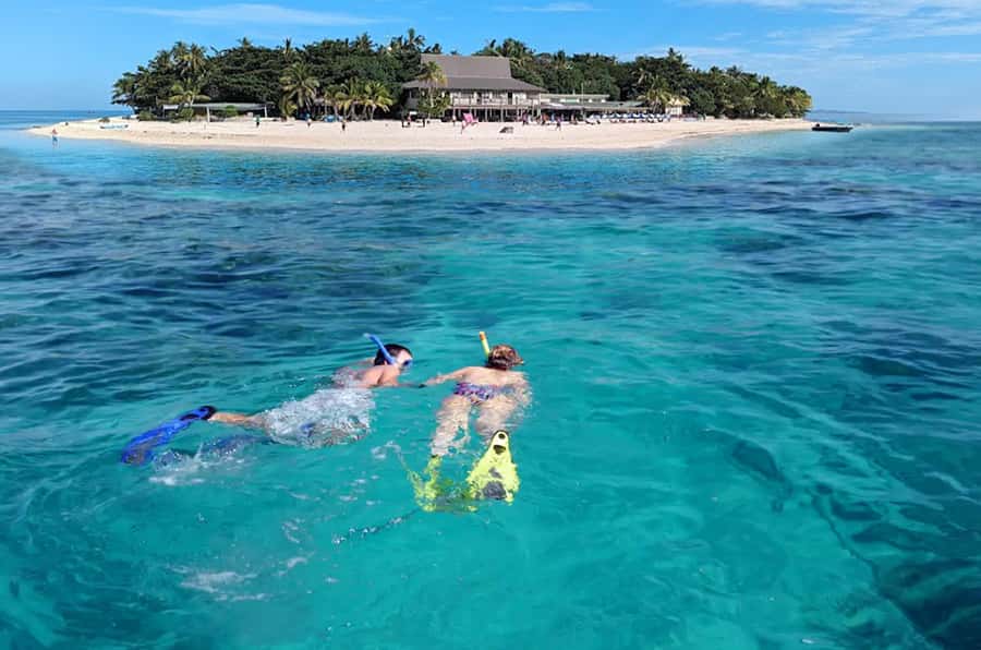 Fiji: Beachcomber Island Day Cruise with Snorkelling - Snorkeling, fish feeding, and the glass-bottom boat