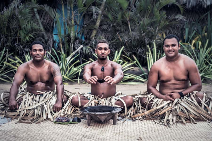 Fiji: Cultural Island Adventure & Jungle Cruise Experience - Medicine Jungle Bush Walk and ancient pottery site