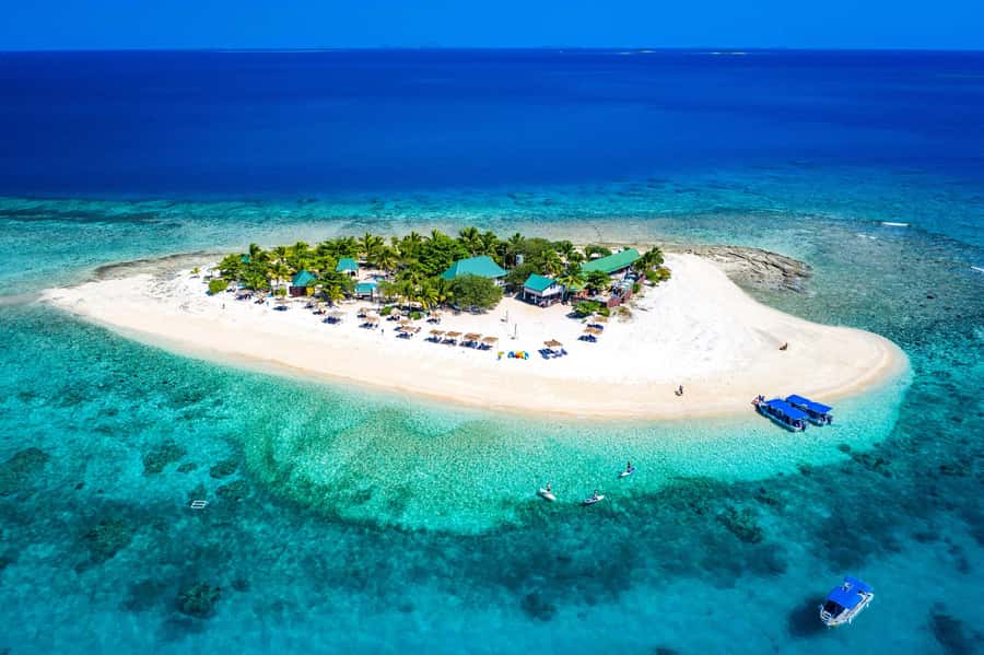 Fiji: South Sea Island Full Day Trip with Lunch & Drinks - Arriving on a small island with many choices