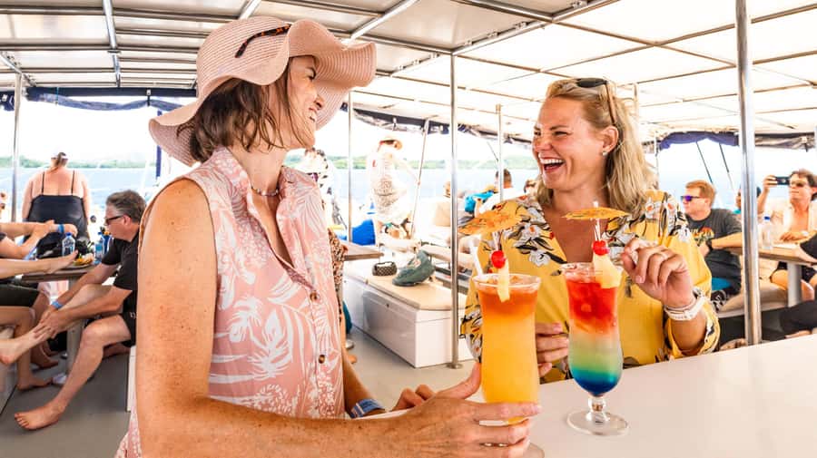 Fiji: South Sea Sailing Experience with Lunch & Drinks - A sand cay made for slow island time