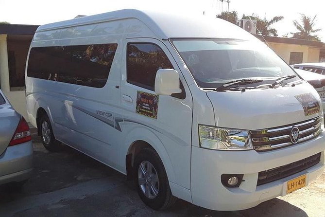 From Nadi Airport Fiji-Denarau Radisson,Wyndham,Sheraton,Westin,Hilton,Palm,Port - Your vehicle, bags, and group size