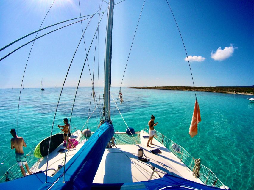 From Palau: Catamaran tour in La Maddalena Archipelago - Lunch with fish, Vermentino, and Mirto