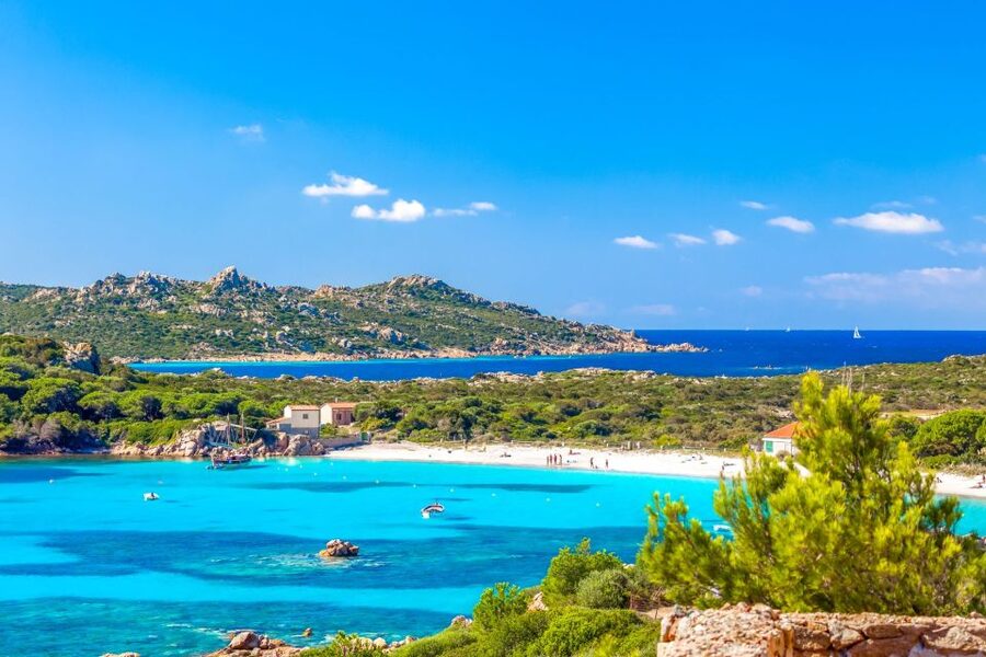 From Palau: La Maddalena Archipelago Boat Tour with Pasta - What the lunch and crew add to the day