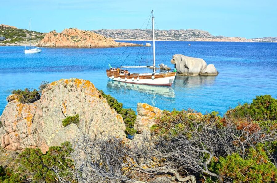 From Palau or La Maddalena: Archipelago Sailing Ship Tour - Lunch, drinks, and life on deck