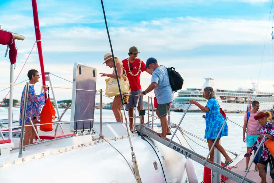 From Tahiti: Tetiaroa Island Tour by Sailing Catamaran - The walk to Bird’s Island