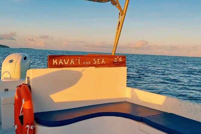 Guided sunset cruise on Raiatea Lagoon - What happens during the two-hour cruise