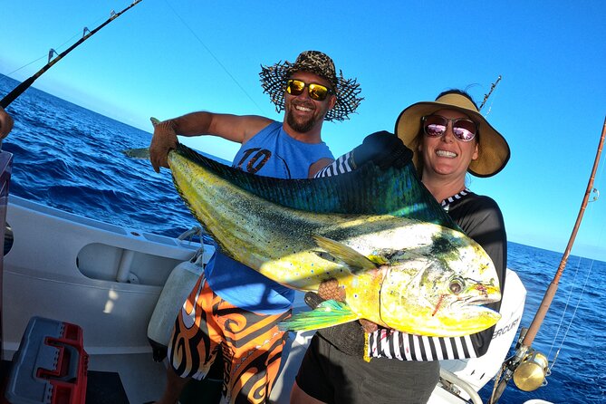 Half-day Big Fishing in Moorea on shared tour - The shared-boat question