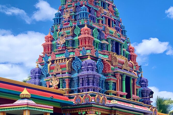 Half Day Nadi "Historical and Cultural Tour" with Village,Temple,Gardens&Markets - Who will get the most from the $88.90 price