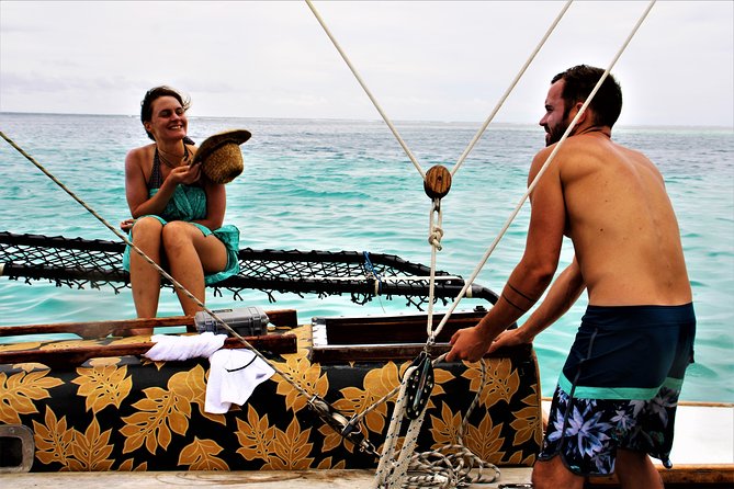 Introduction to sailing and discovering the lagoon - Fruit, drinks, and the practical comforts
