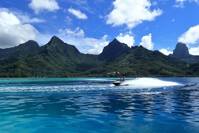 Jet-ski excursion 3 hrs Jet ski excursion to Moorea (single or two-seater) - Starting at the Moorea Activities Center