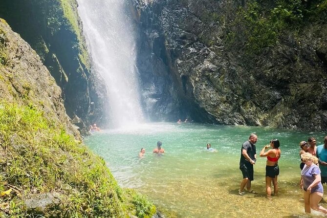 Jewel Of Fiji Incl Fijian Village Waterfall Pacific Harbor Hotels - From the Coral Coast to Pacific Harbor