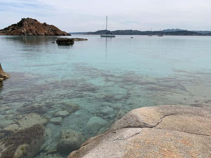La Maddalena: daily sailing tour archipelago La Maddalena - Why a sailing boat makes this archipelago day different