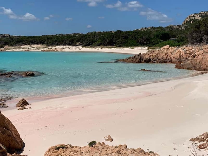 La Maddalena: daily sailing tour archipelago La Maddalena - What the eight-hour schedule really means