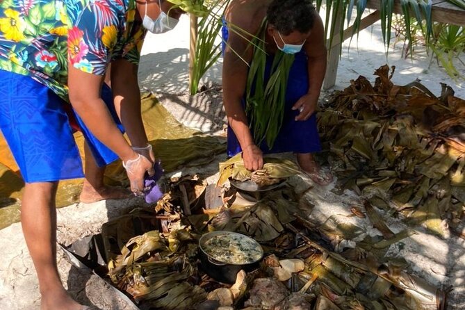 Lagoon Snorkeling Tour with Tahitian Oven Lunch in Bora Bora - Swimming near peaceful sharks