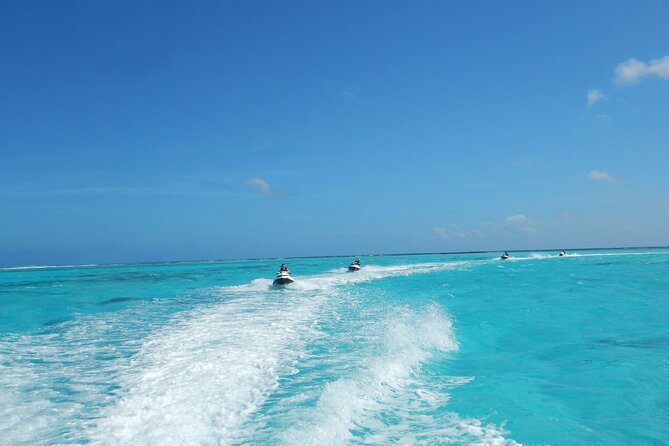Medium Combo in Moorea of 2 hours of Jetski and 2h30 of Quad - Moorea’s mountains and lagoon in one active day