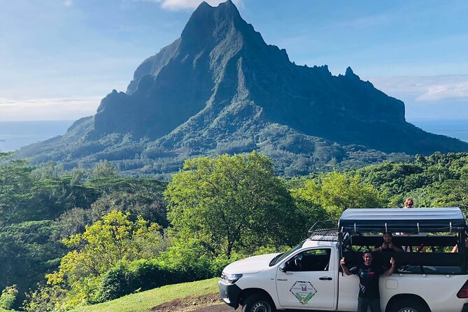 Moorea Buggy Rental - What the car is like on the road