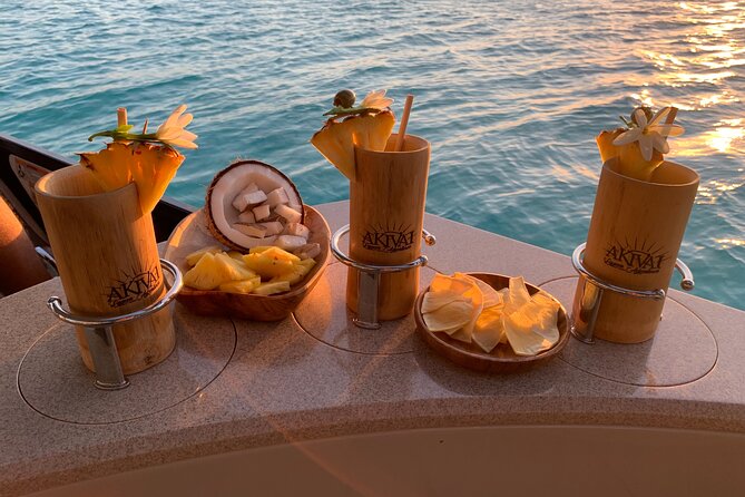 Moorea Sunset Boat Tour - Starting at the Hilton Moorea pontoon