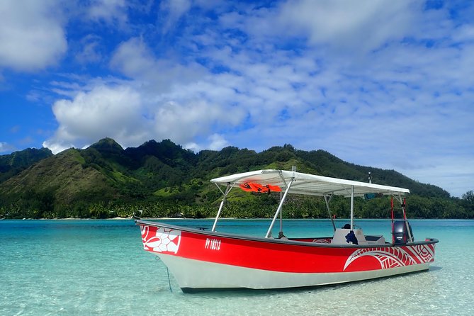 Moorea Sunset Boat Tour - Fresh fruit, rum punch, and a personal welcome