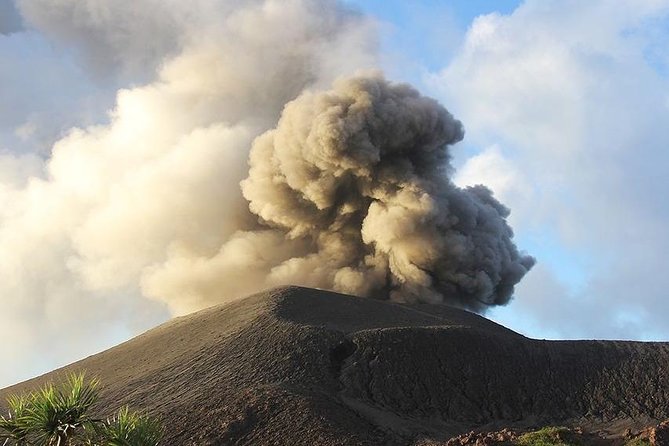Mt Yasur Volcano Afternoon Guided Tour Tanna Island - The 2:00 pm departure and long ride to the volcano