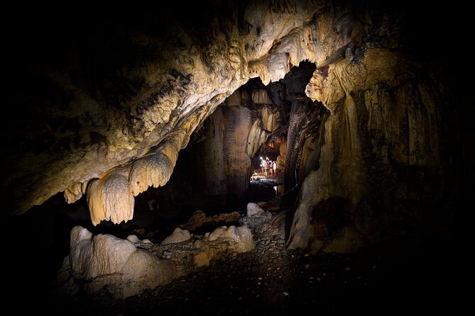 Naihehe Cave Safari in Sigatoka with BBQ Lunch - The BBQ lunch, fruit, snacks, and drinks