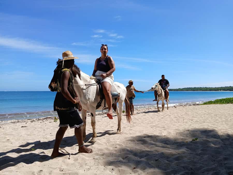 Natadola Beach Tour With Tifajek Mud Pool & Hotspring - Natadola Beach gives the day its wow factor