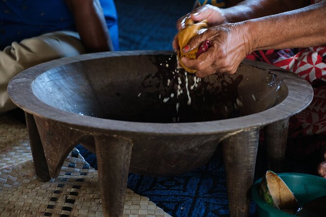 Nausori Highland Tour - Traditional lunch with bottled water included